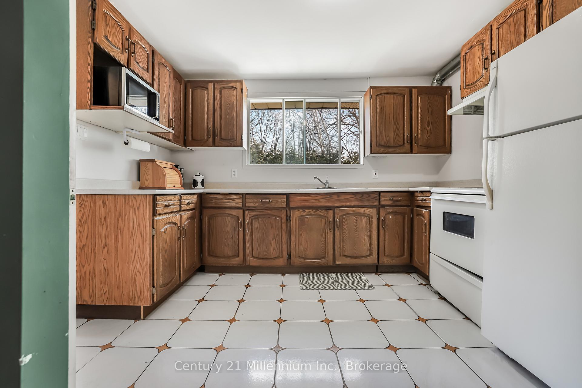 Photo 8 of 152 Frederick Drive, Wasaga Beach — HOMEH