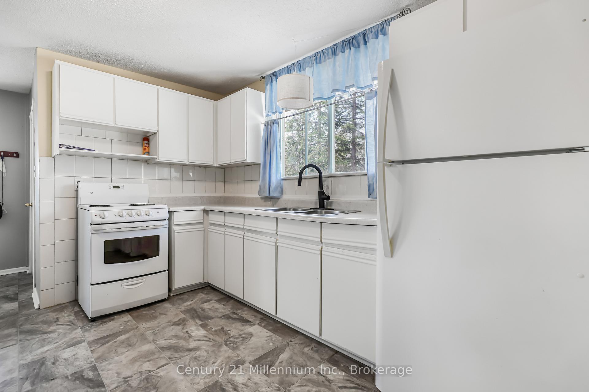 Photo 9 of 152 Frederick Drive, Wasaga Beach — HOMEH