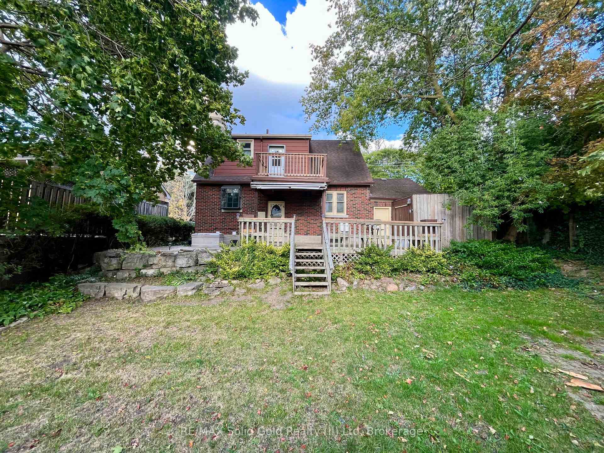 Photo 18 of 19 Willow Street, Waterloo — HOMEH