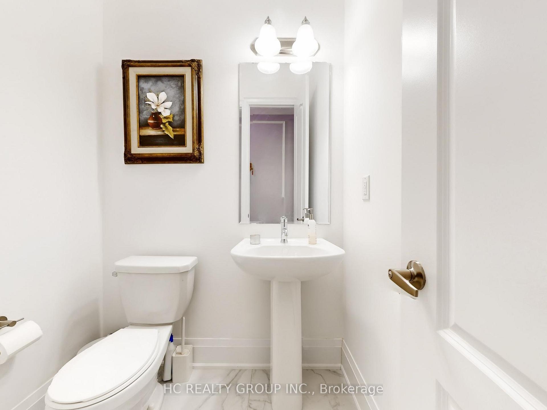 Photo 9 of 238 Touch Gold Crescent, Aurora, Bayview Southeast — HOMEH