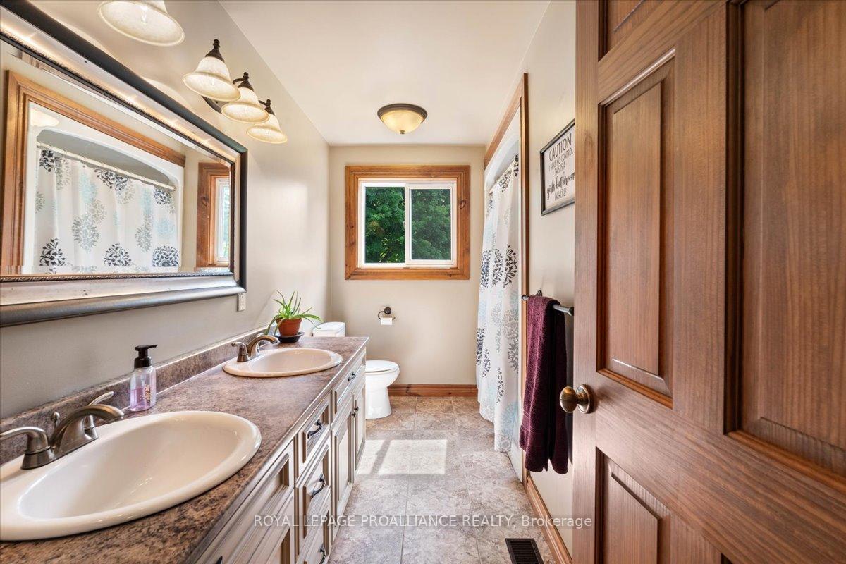 Photo 12 of 1297 Vanderwater Road, Tweed, Hungerford (Twp) — HOMEH