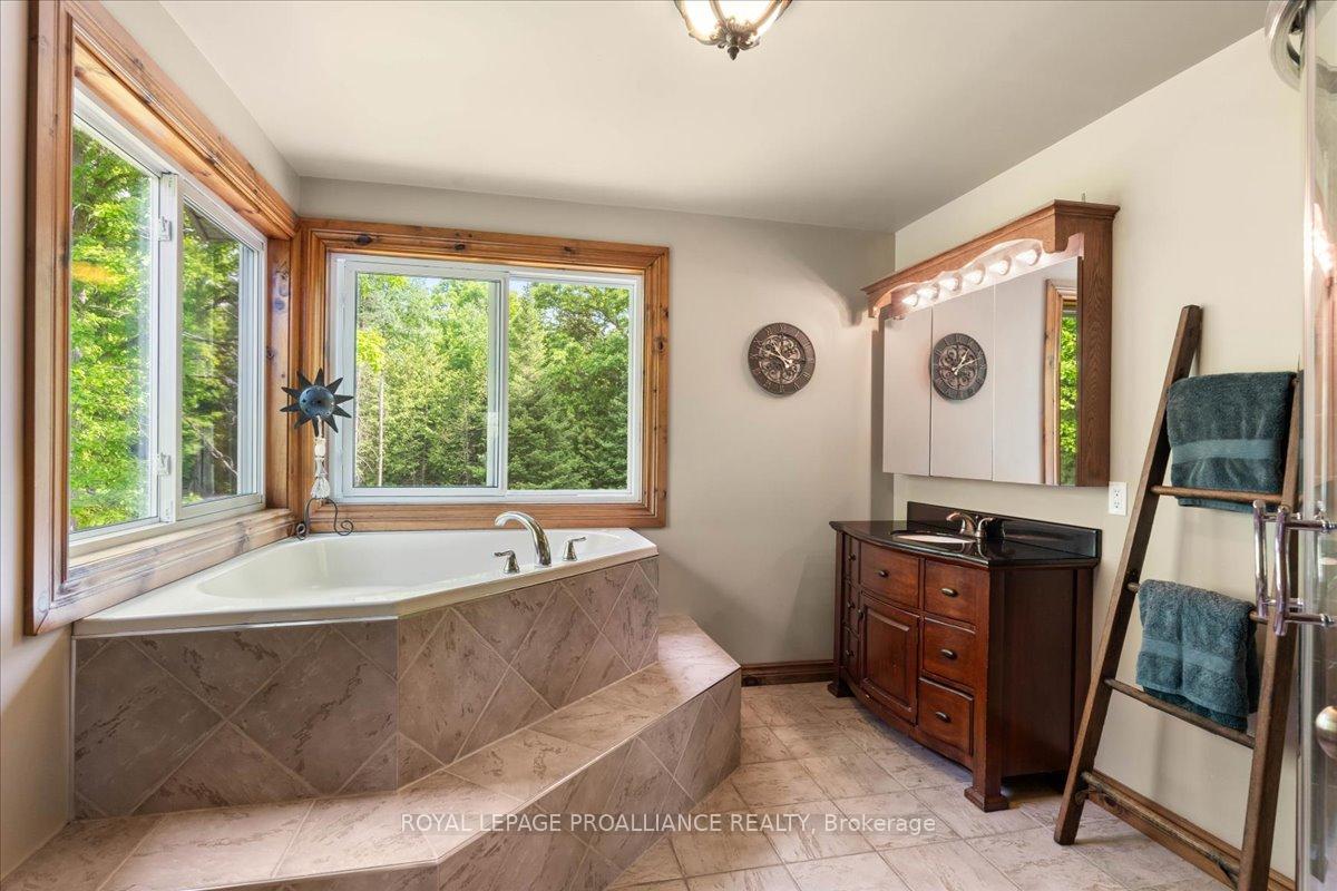 Photo 13 of 1297 Vanderwater Road, Tweed, Hungerford (Twp) — HOMEH