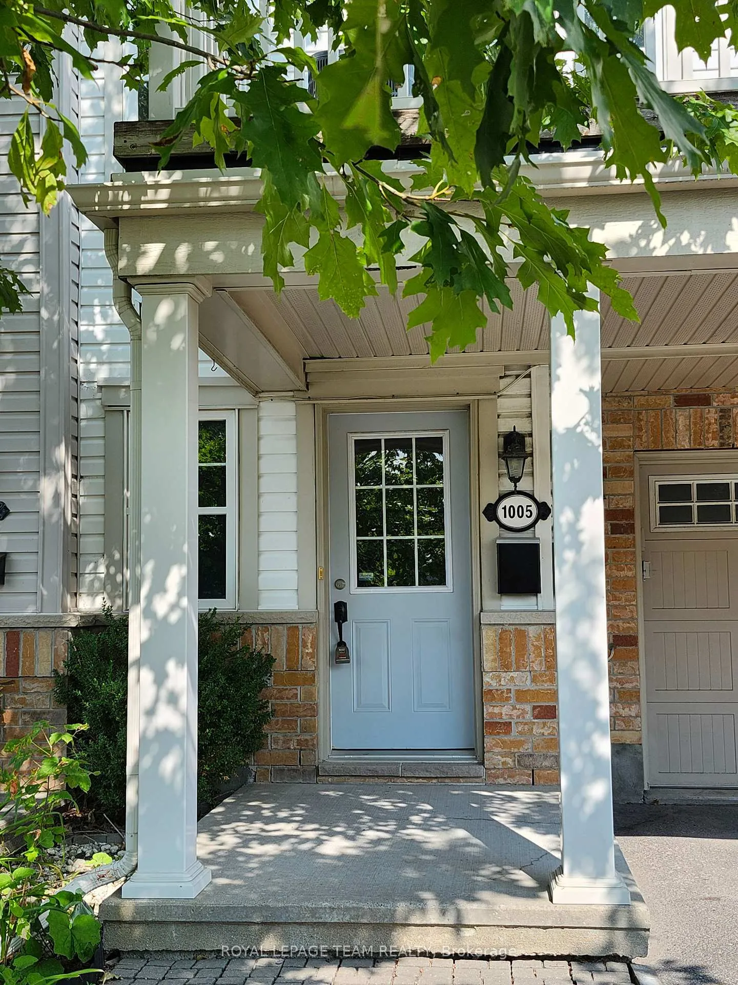 Photo 3 of 1005 Andora Avenue, Ottawa, Barrhaven - Heritage Park — HOMEH