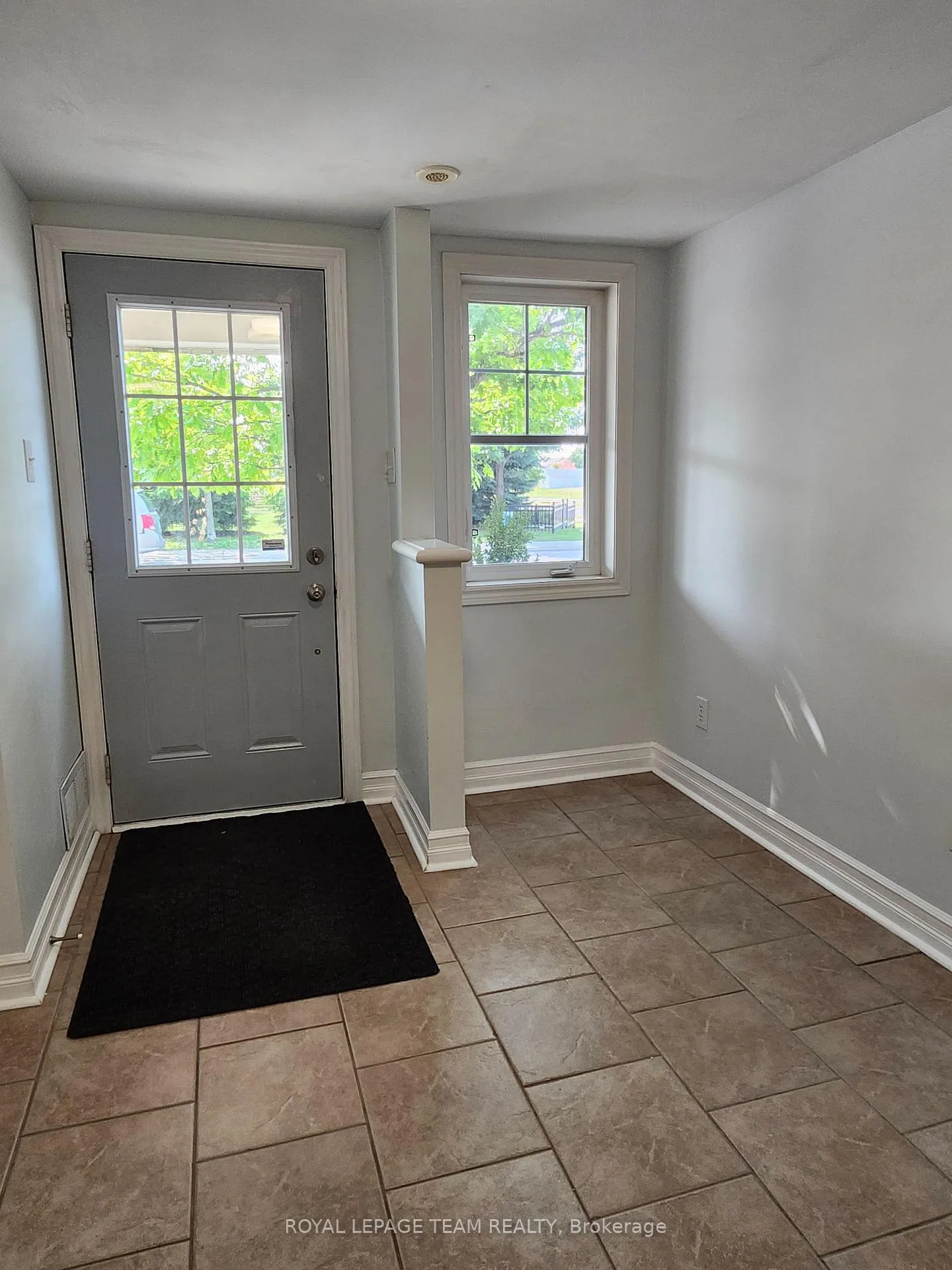 Photo 5 of 1005 Andora Avenue, Ottawa, Barrhaven - Heritage Park — HOMEH