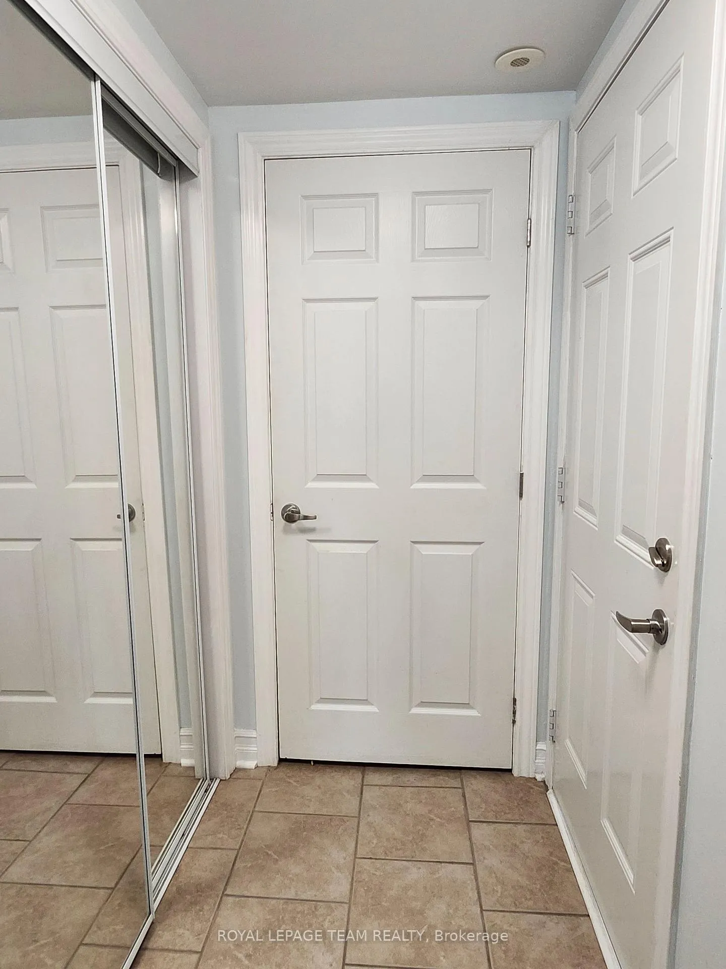 Photo 8 of 1005 Andora Avenue, Ottawa, Barrhaven - Heritage Park — HOMEH