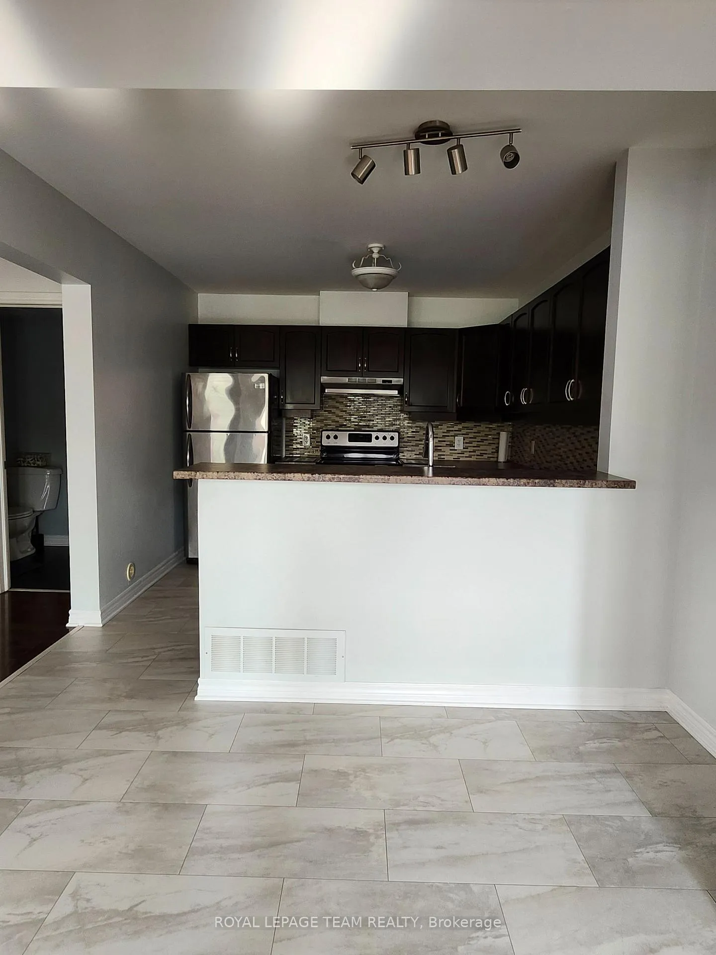 Photo 15 of 1005 Andora Avenue, Ottawa, Barrhaven - Heritage Park — HOMEH