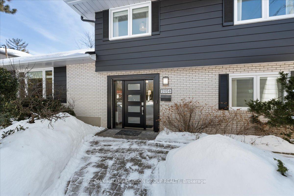 Photo 2 of 2056 Beaverhill Drive, Ottawa, Beacon Hill South — HOMEH
