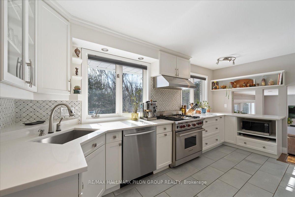 Photo 8 of 2056 Beaverhill Drive, Ottawa, Beacon Hill South — HOMEH