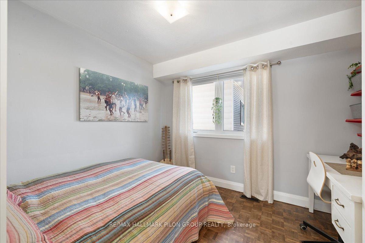 Photo 14 of 2056 Beaverhill Drive, Ottawa, Beacon Hill South — HOMEH
