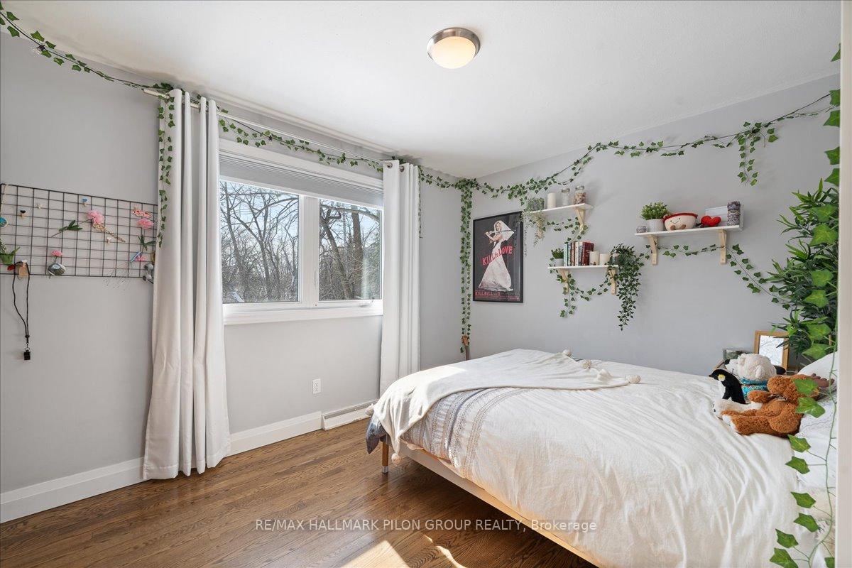 Photo 17 of 2056 Beaverhill Drive, Ottawa, Beacon Hill South — HOMEH