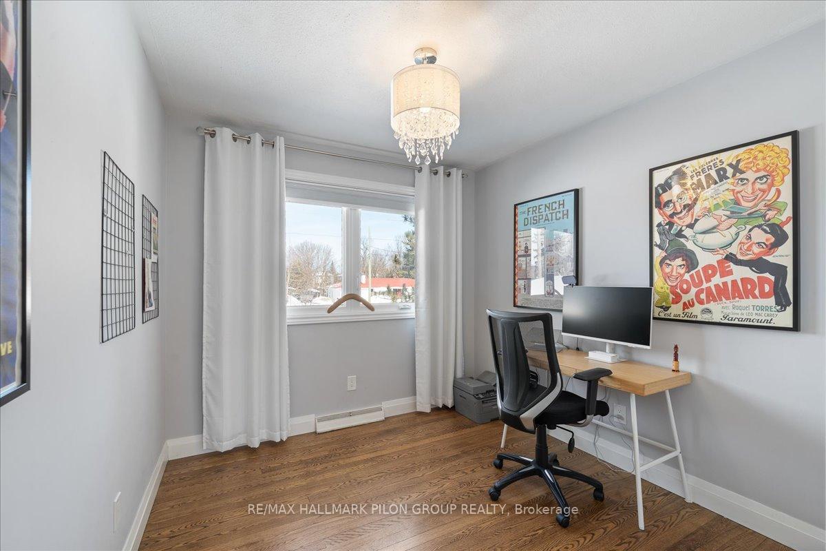 Photo 18 of 2056 Beaverhill Drive, Ottawa, Beacon Hill South — HOMEH