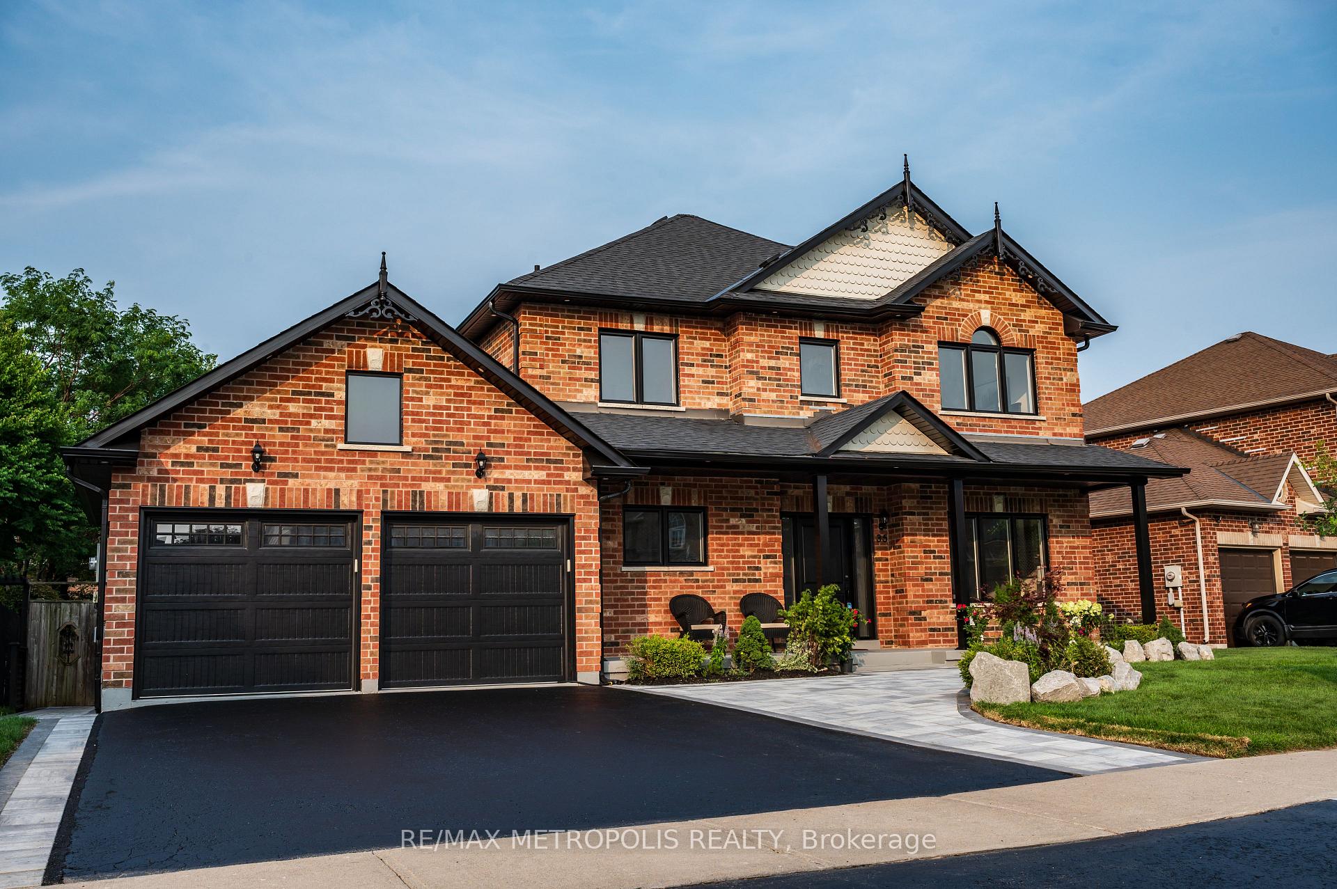 Front of 35 Nelkydd Lane