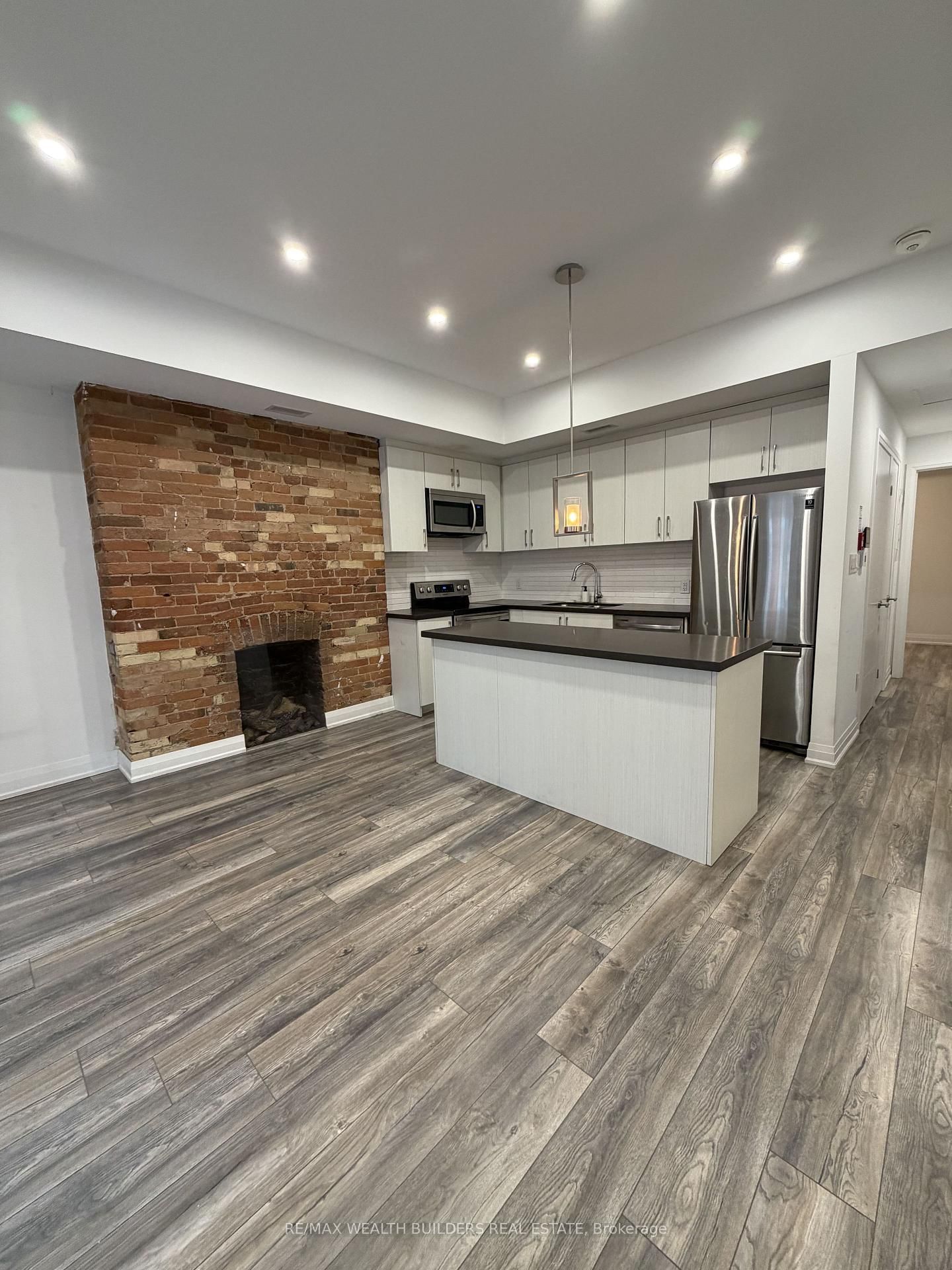 Photo 2 of Unit Unit 5, 217 Jarvis St, Toronto, Moss Park — HOMEH