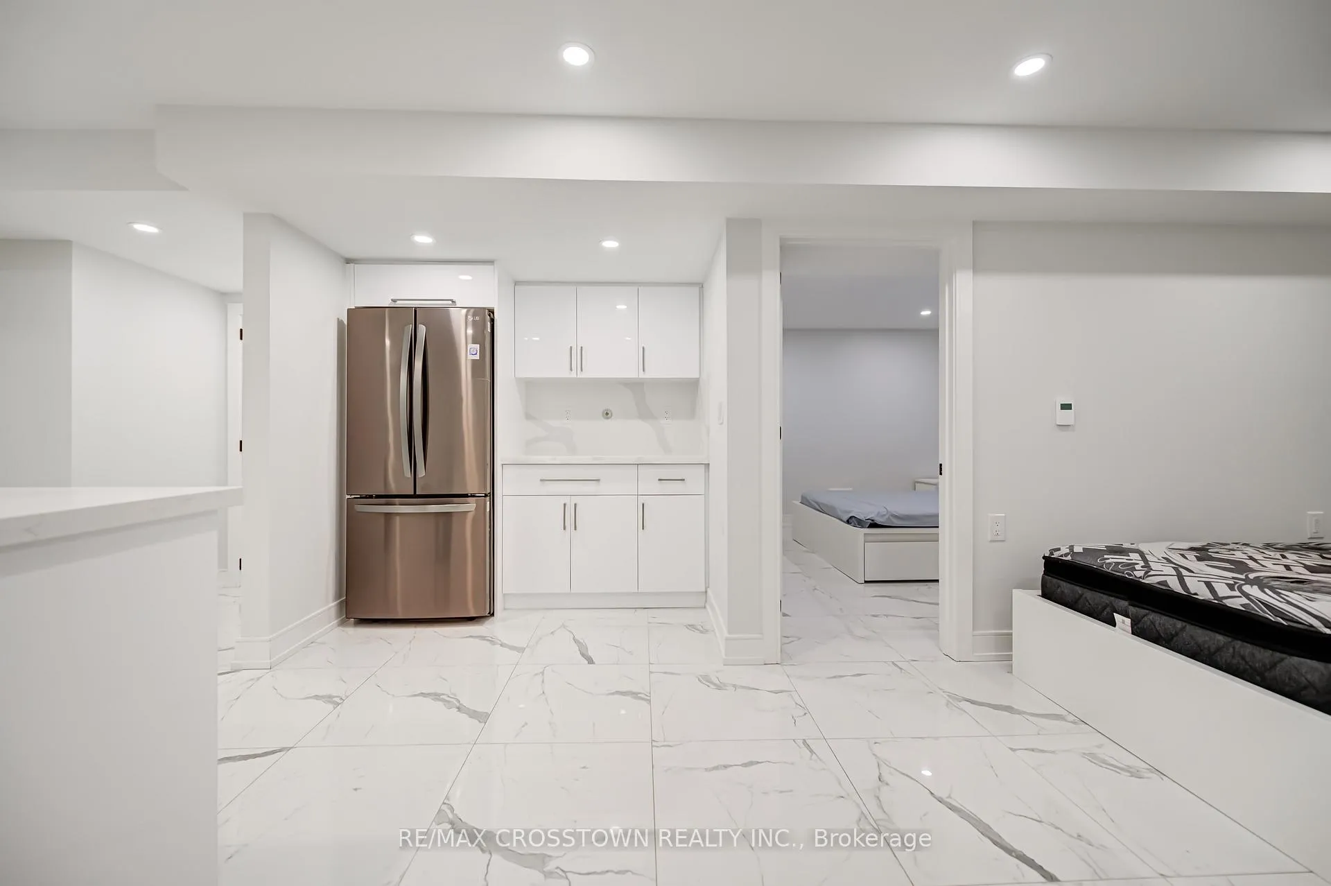 Photo 10 of Unit Basement, 162 Mactier Drive, Vaughan, Kleinburg — HOMEH