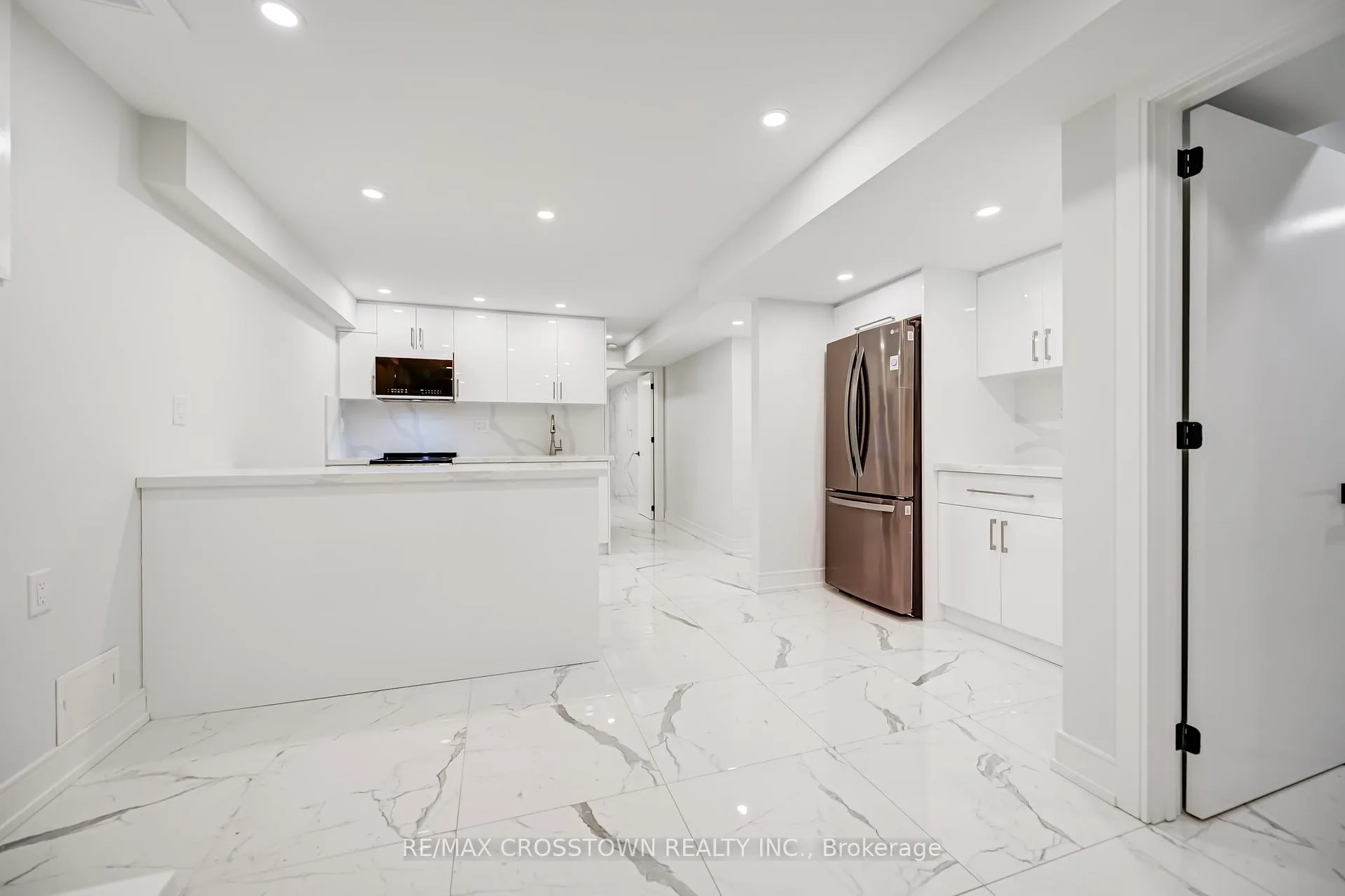 Photo 11 of Unit Basement, 162 Mactier Drive, Vaughan, Kleinburg — HOMEH