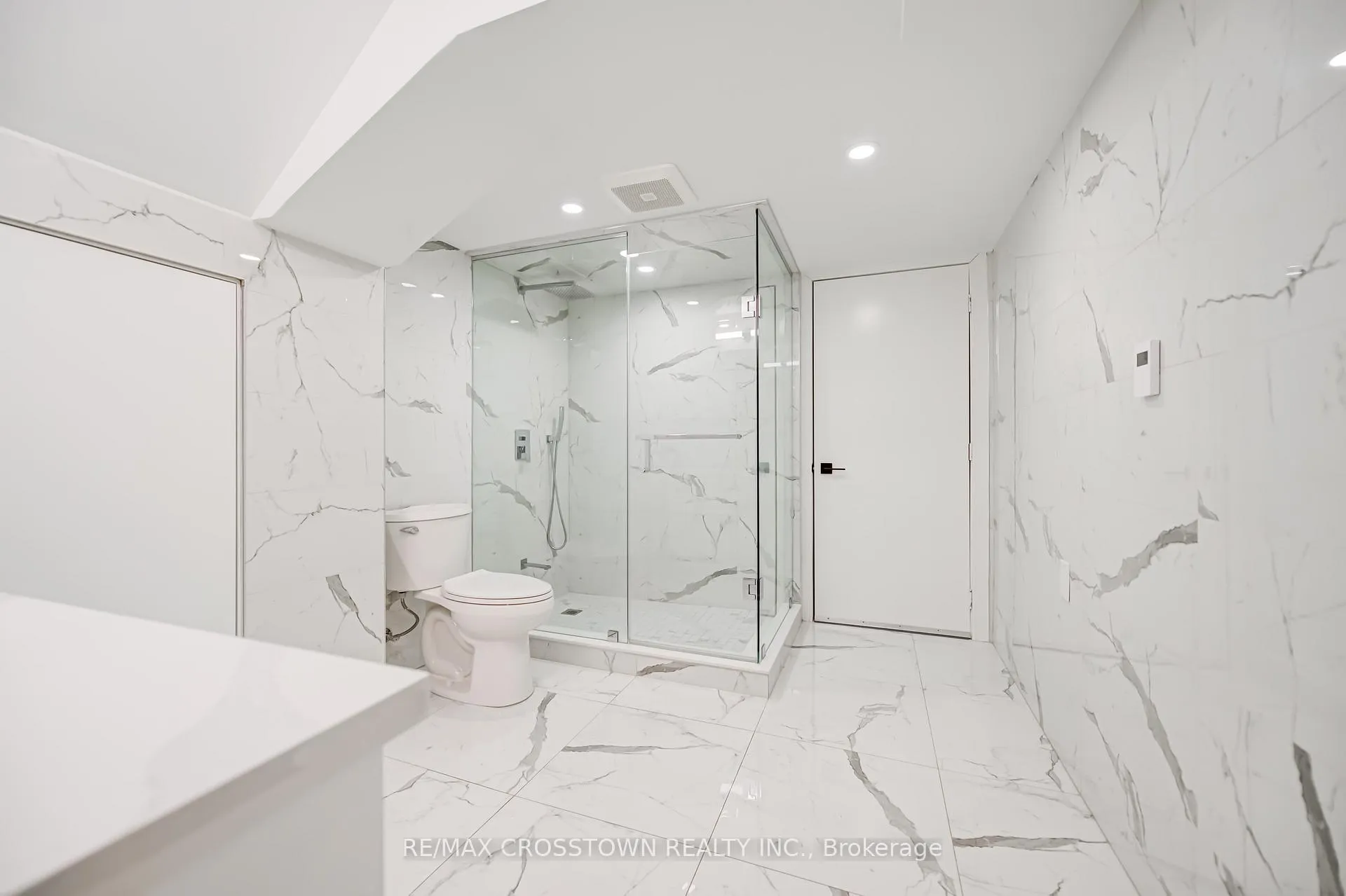 Photo 16 of Unit Basement, 162 Mactier Drive, Vaughan, Kleinburg — HOMEH