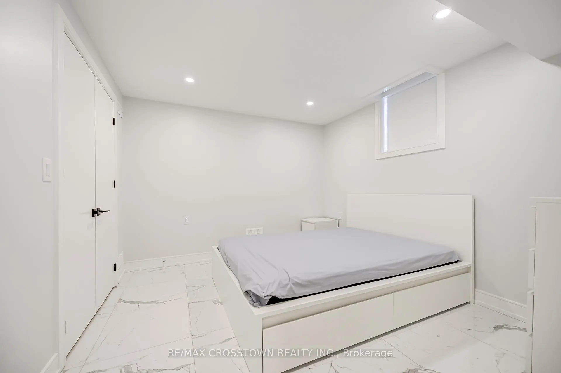 Photo 18 of Unit Basement, 162 Mactier Drive, Vaughan, Kleinburg — HOMEH