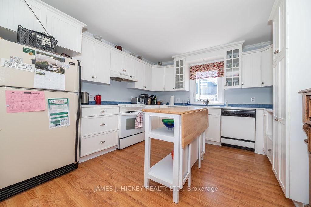 Photo 12 of 230 Jane Street, Bonnechere Valley, Eganville/Bonnechere Twp — HOMEH