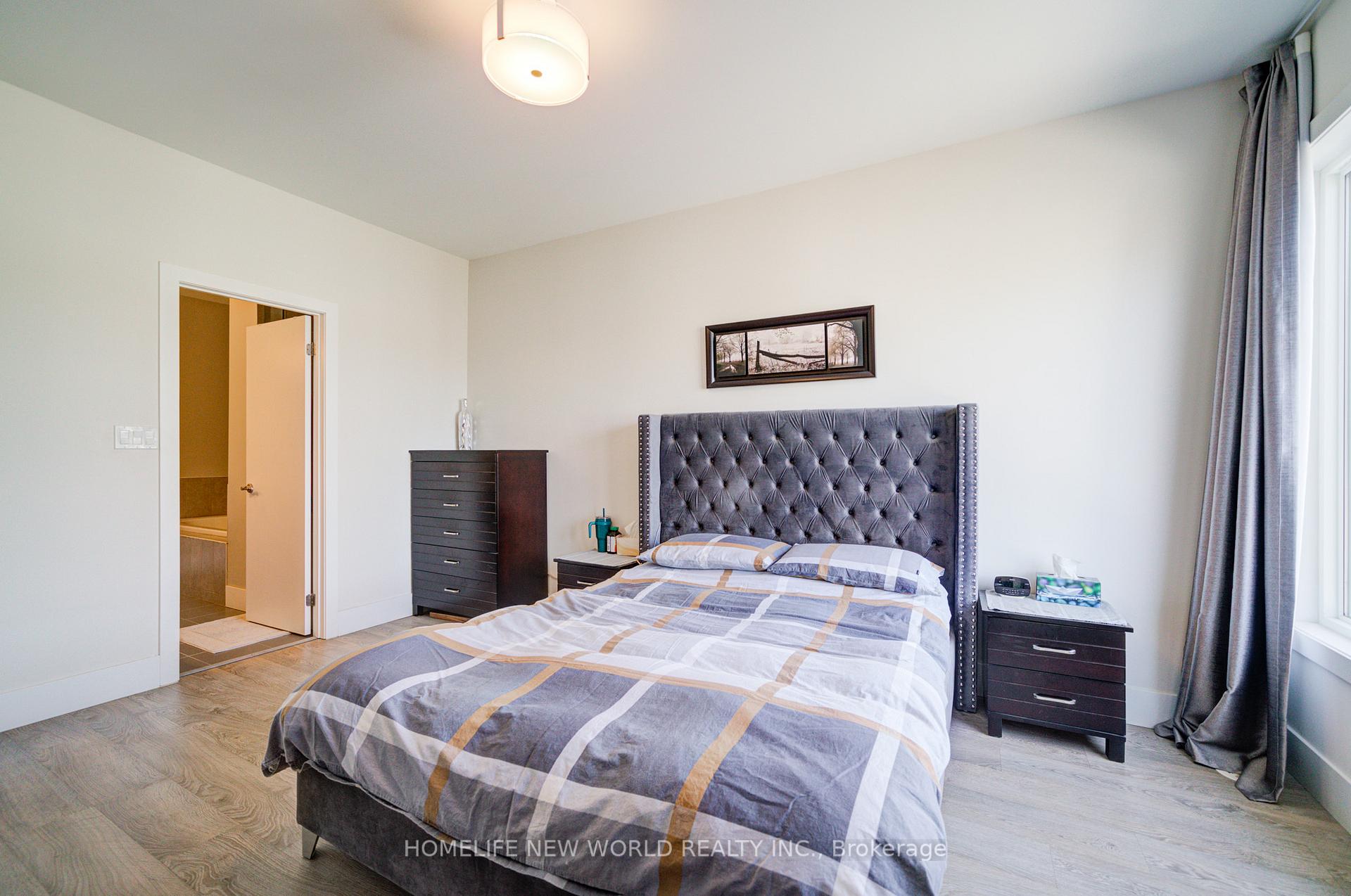 Photo 31 of 3880 Major Mackenzie Drive, Vaughan, Vellore Village — HOMEH