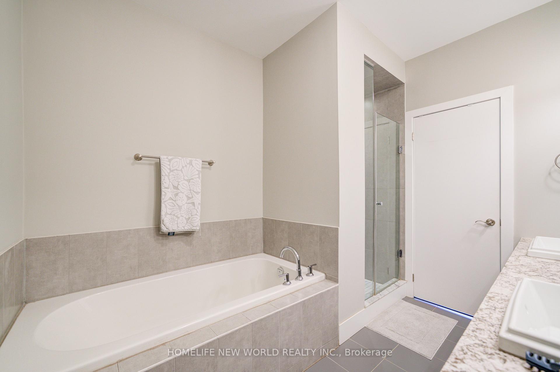 Photo 33 of 3880 Major Mackenzie Drive, Vaughan, Vellore Village — HOMEH