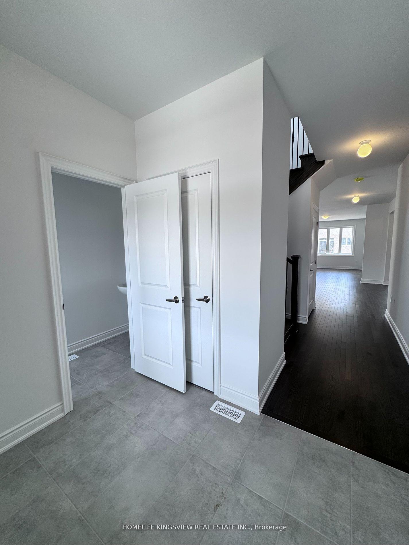 Photo 9 of 37 Misty Ridge Road, Wasaga Beach — HOMEH