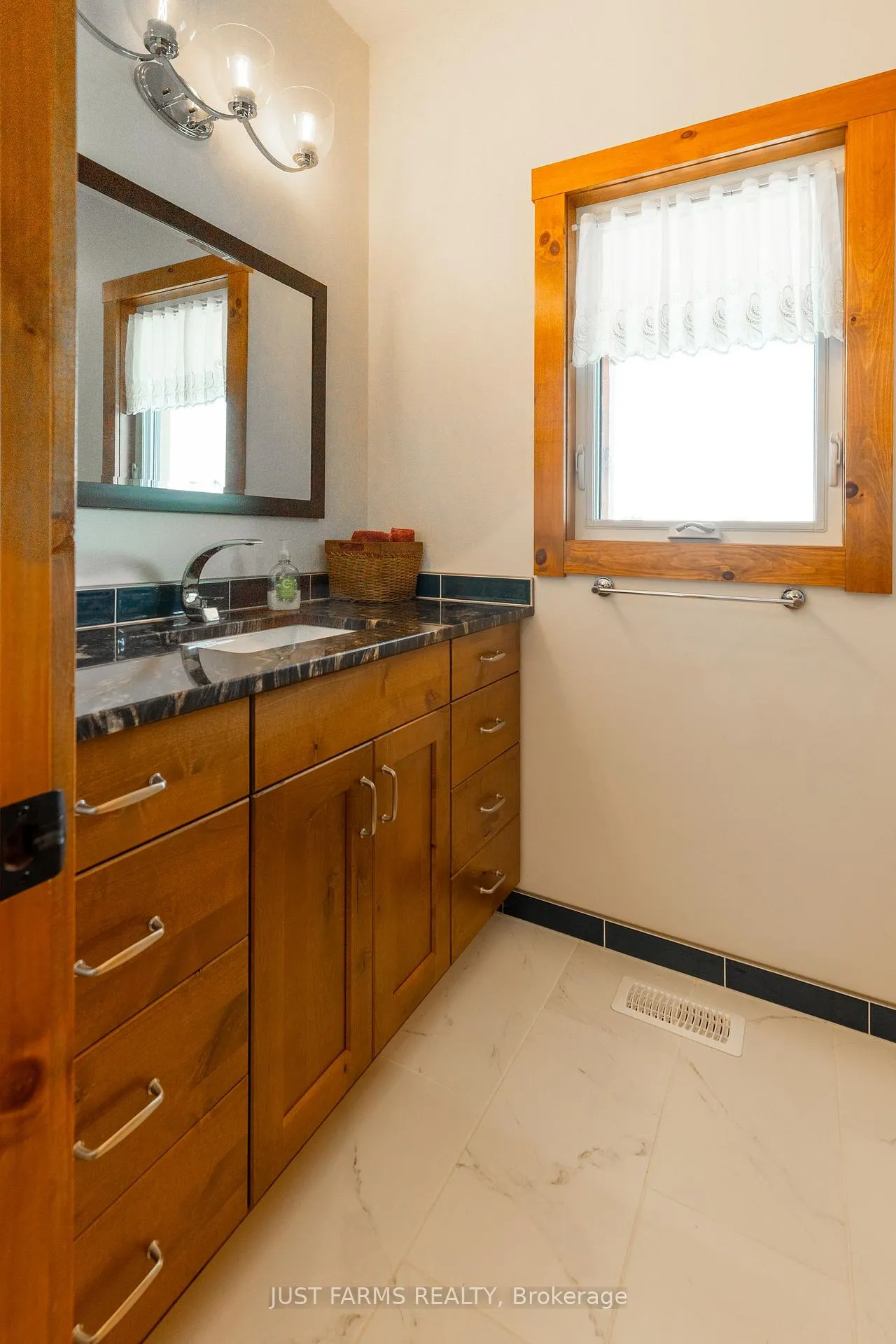 Photo 31 of 22889 Talbot Line, West Elgin, Rural West Elgin — HOMEH