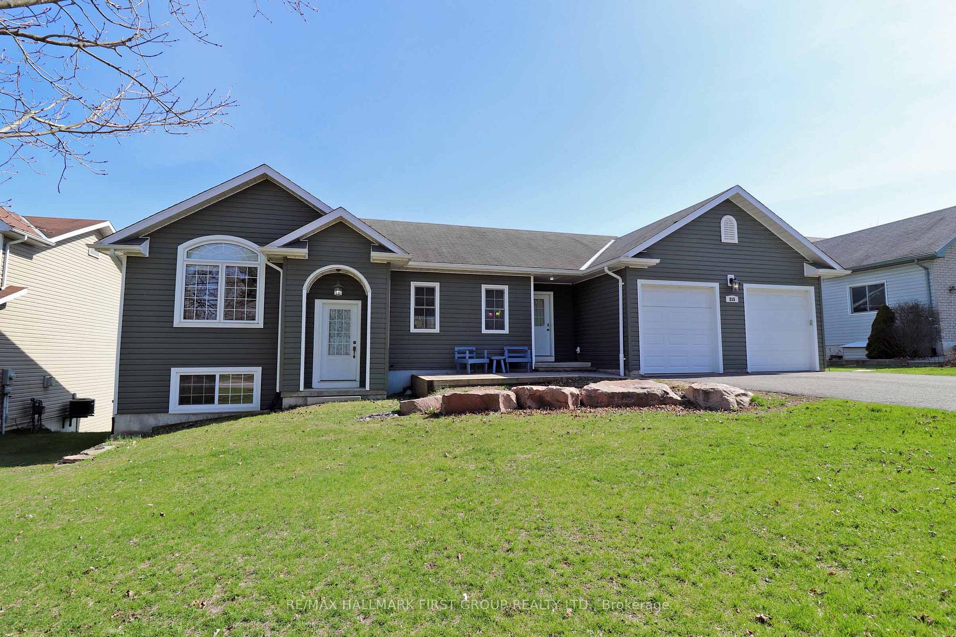 Photo 1 of 315 River Street W, Tweed, Tweed (Village) — HOMEH
