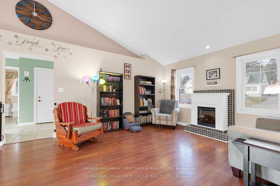 Photo 7 of 315 River Street W, Tweed, Tweed (Village) — HOMEH
