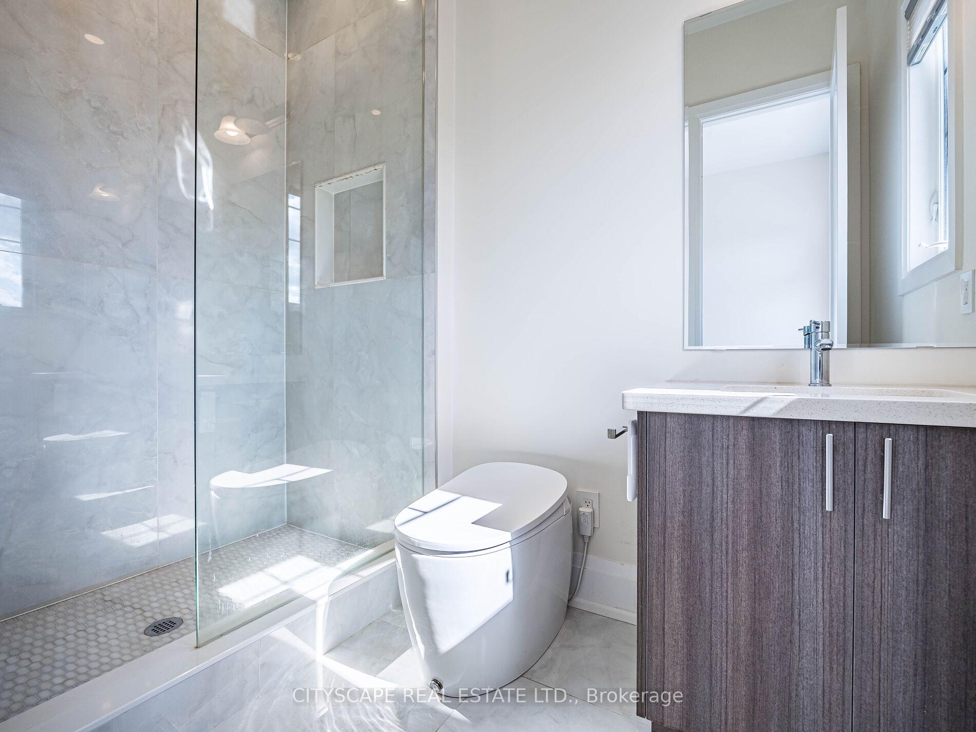 Photo 28 of 51 Enclave Court, Vaughan, Kleinburg — HOMEH