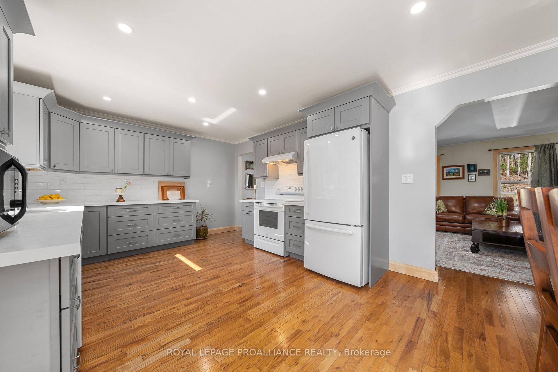 Photo 9 of 1076 Upper Flinton Road, Tweed, Elzevir (Twp) — HOMEH