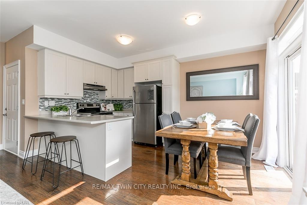 Photo 6 of 104 Sandy Coast Crescent, Wasaga Beach — HOMEH