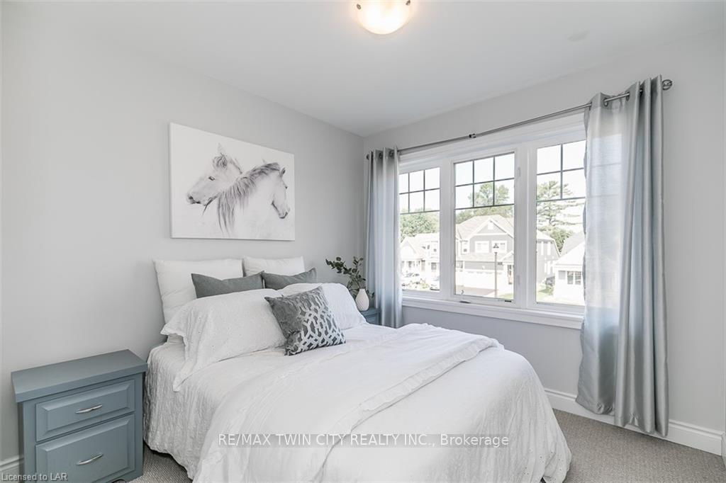 Photo 14 of 104 Sandy Coast Crescent, Wasaga Beach — HOMEH