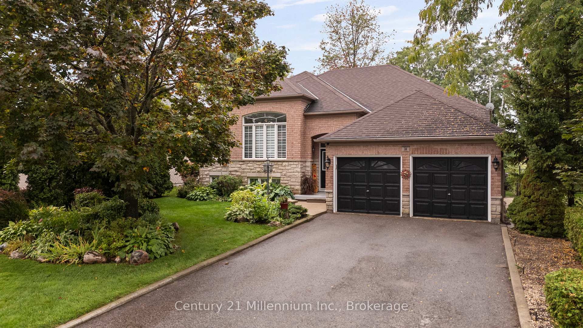 Photo 1 of 26 Regina Boulevard, Wasaga Beach — HOMEH