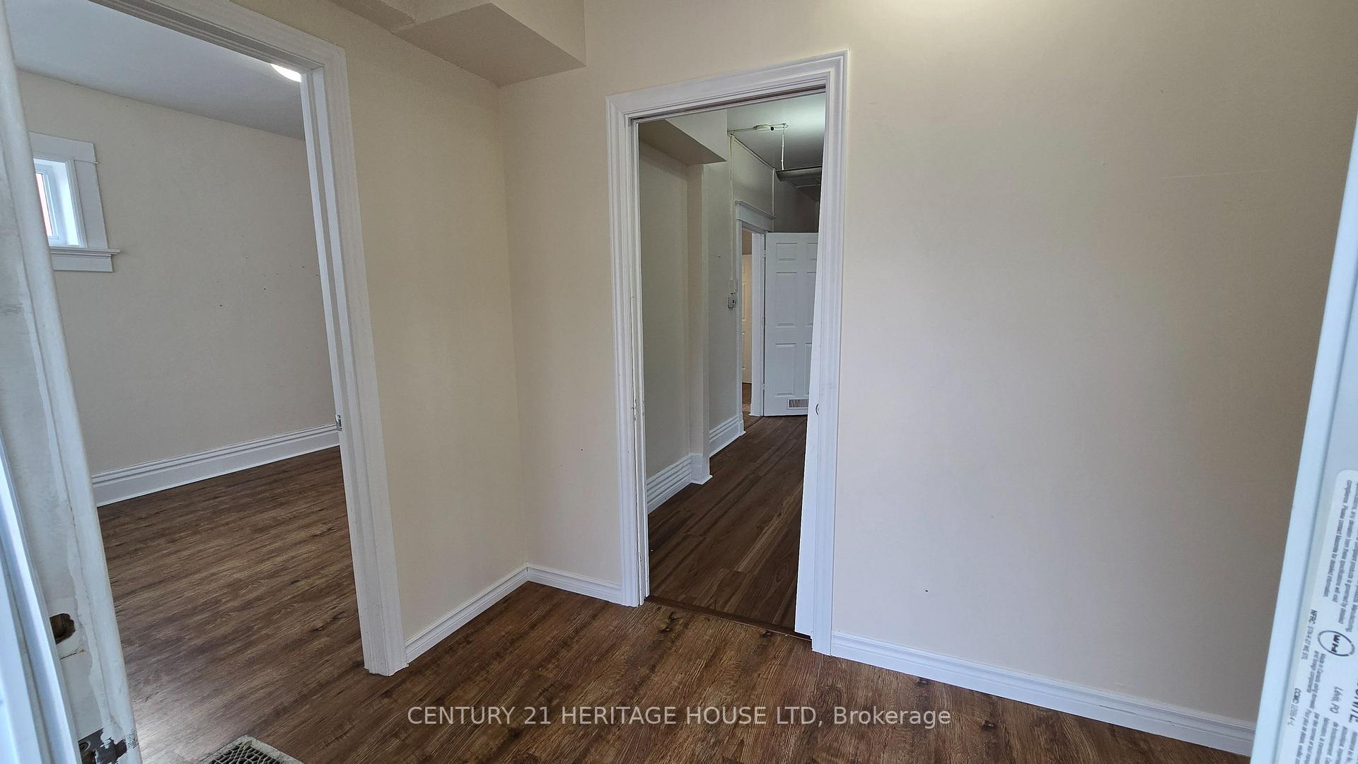 Photo 5 of 25 Bridgeport Road E, Waterloo, Downtown Waterloo — HOMEH
