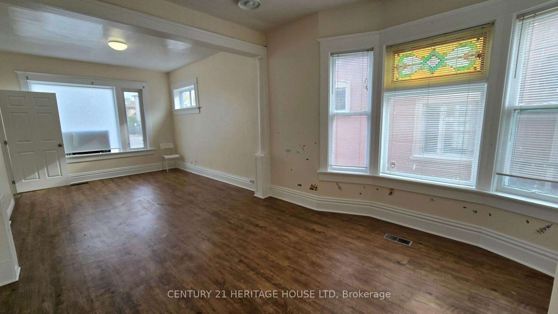Photo 10 of 25 Bridgeport Road E, Waterloo, Downtown Waterloo — HOMEH