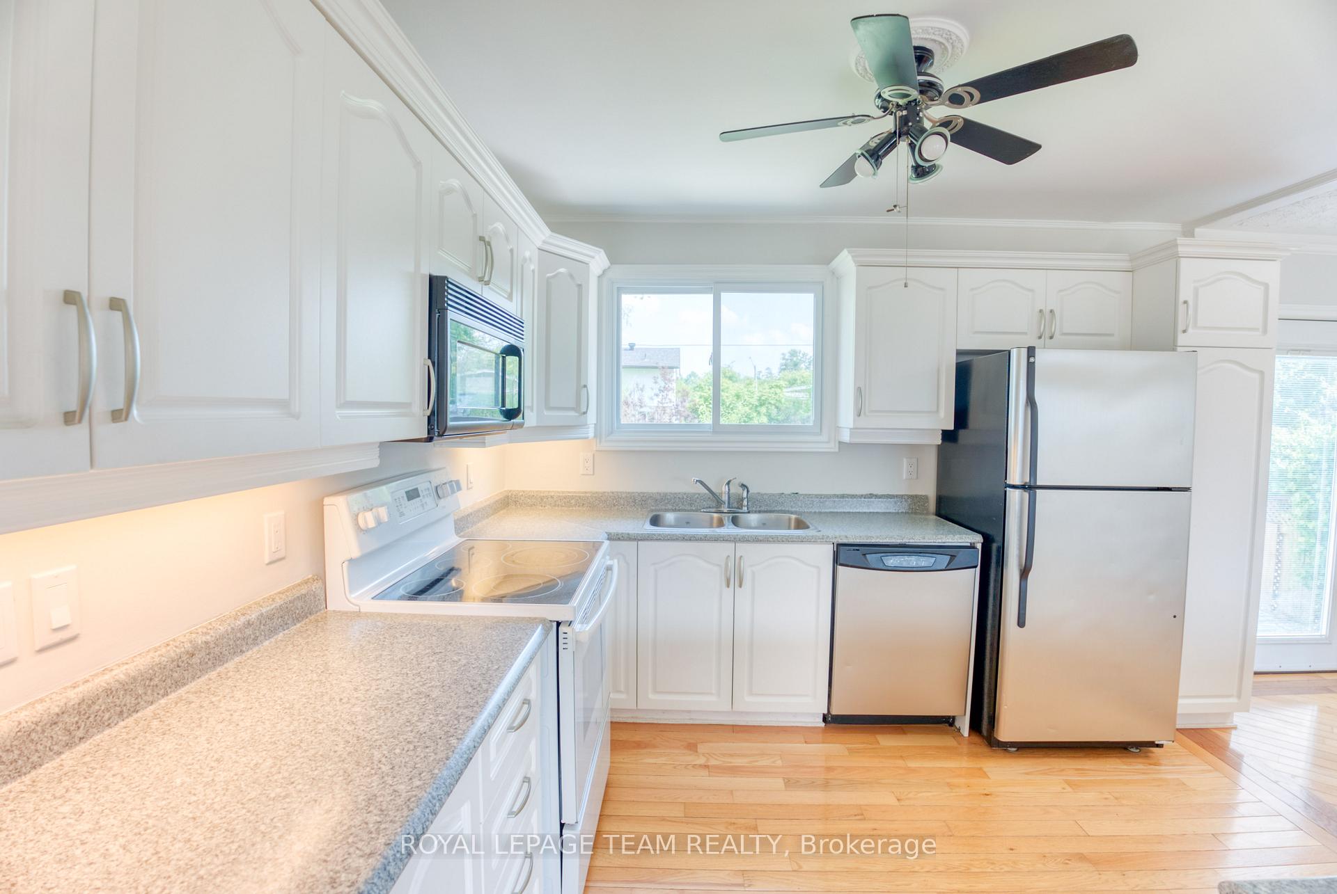 Photo 14 of 254 Wilfred Crescent, Arnprior — HOMEH
