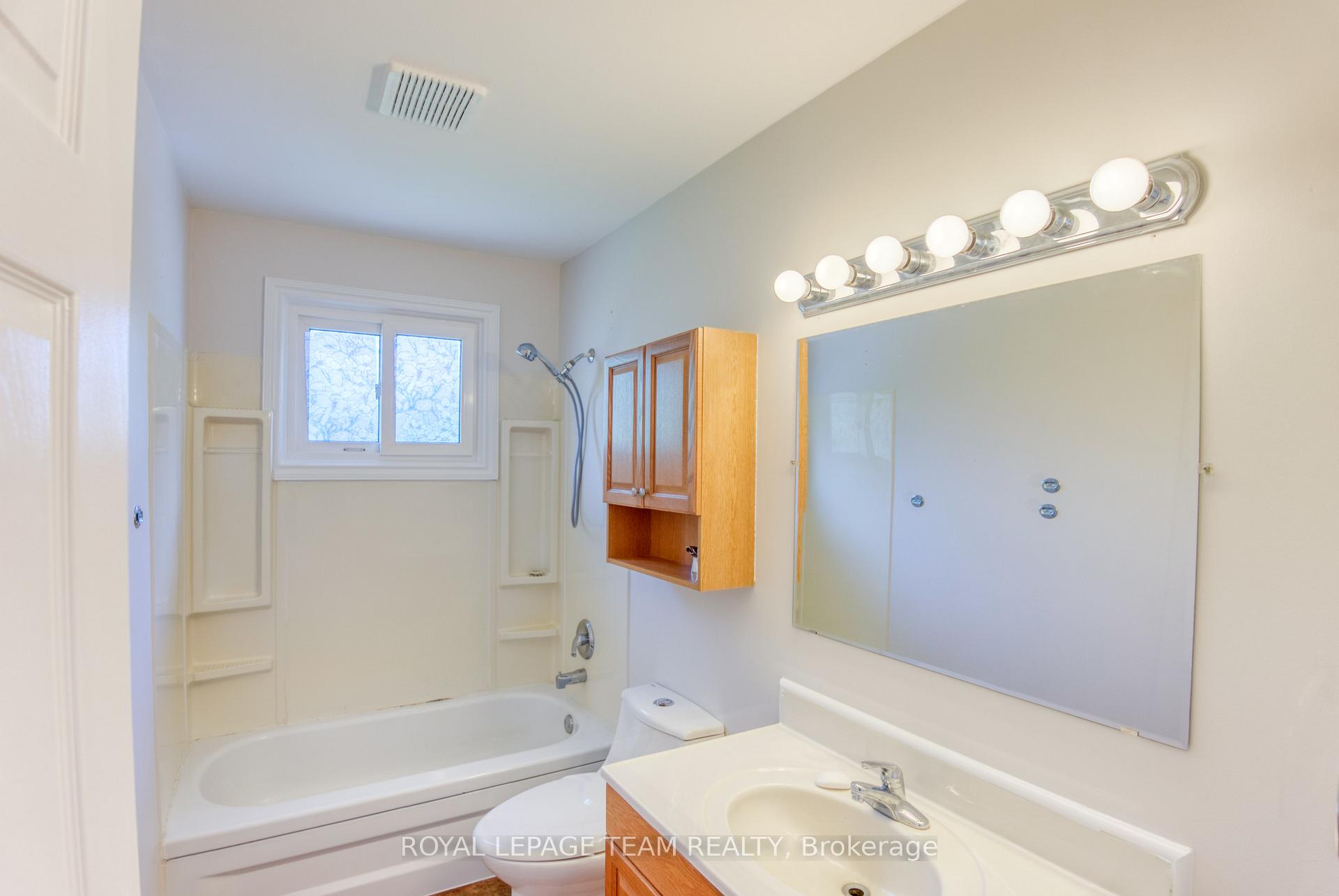 Photo 24 of 254 Wilfred Crescent, Arnprior — HOMEH