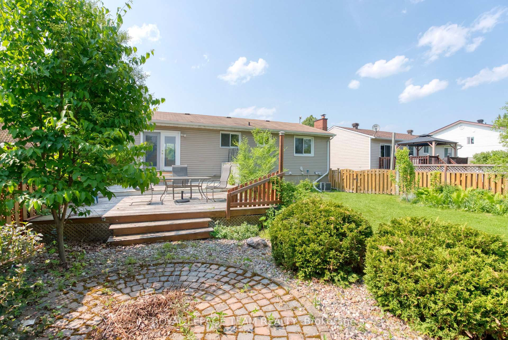 Photo 38 of 254 Wilfred Crescent, Arnprior — HOMEH