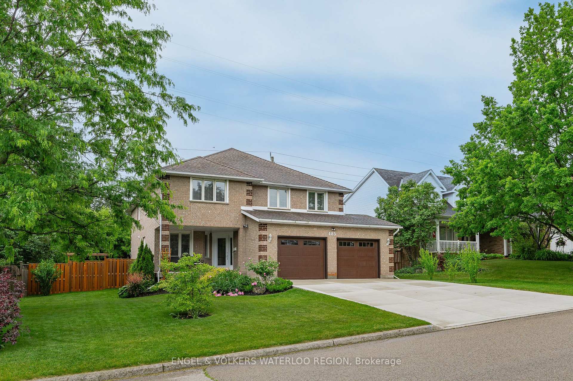Photo 2 of 485 Beckwith Court, Waterloo, Beechwood West — HOMEH