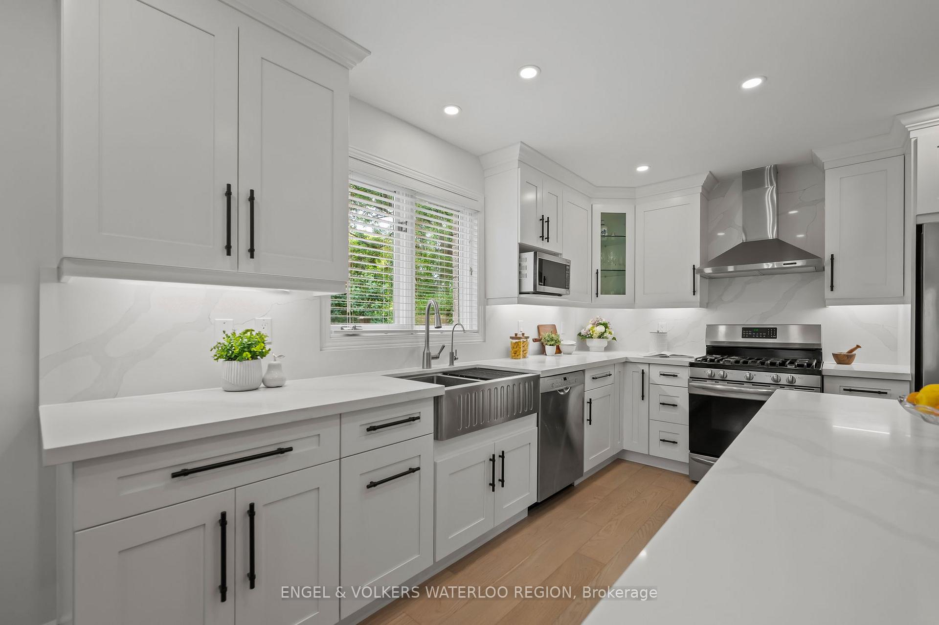 Photo 9 of 485 Beckwith Court, Waterloo, Beechwood West — HOMEH