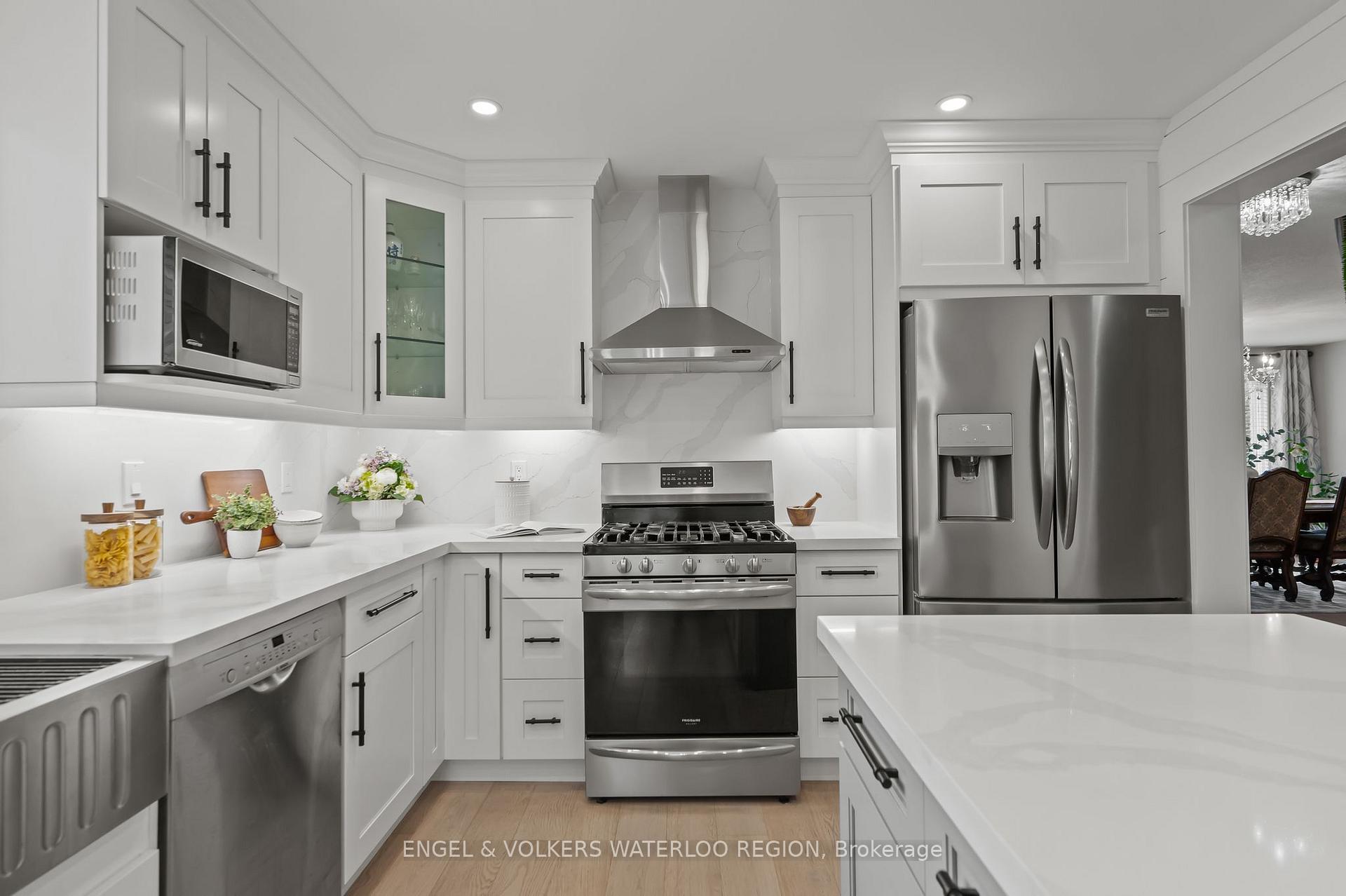 Photo 13 of 485 Beckwith Court, Waterloo, Beechwood West — HOMEH