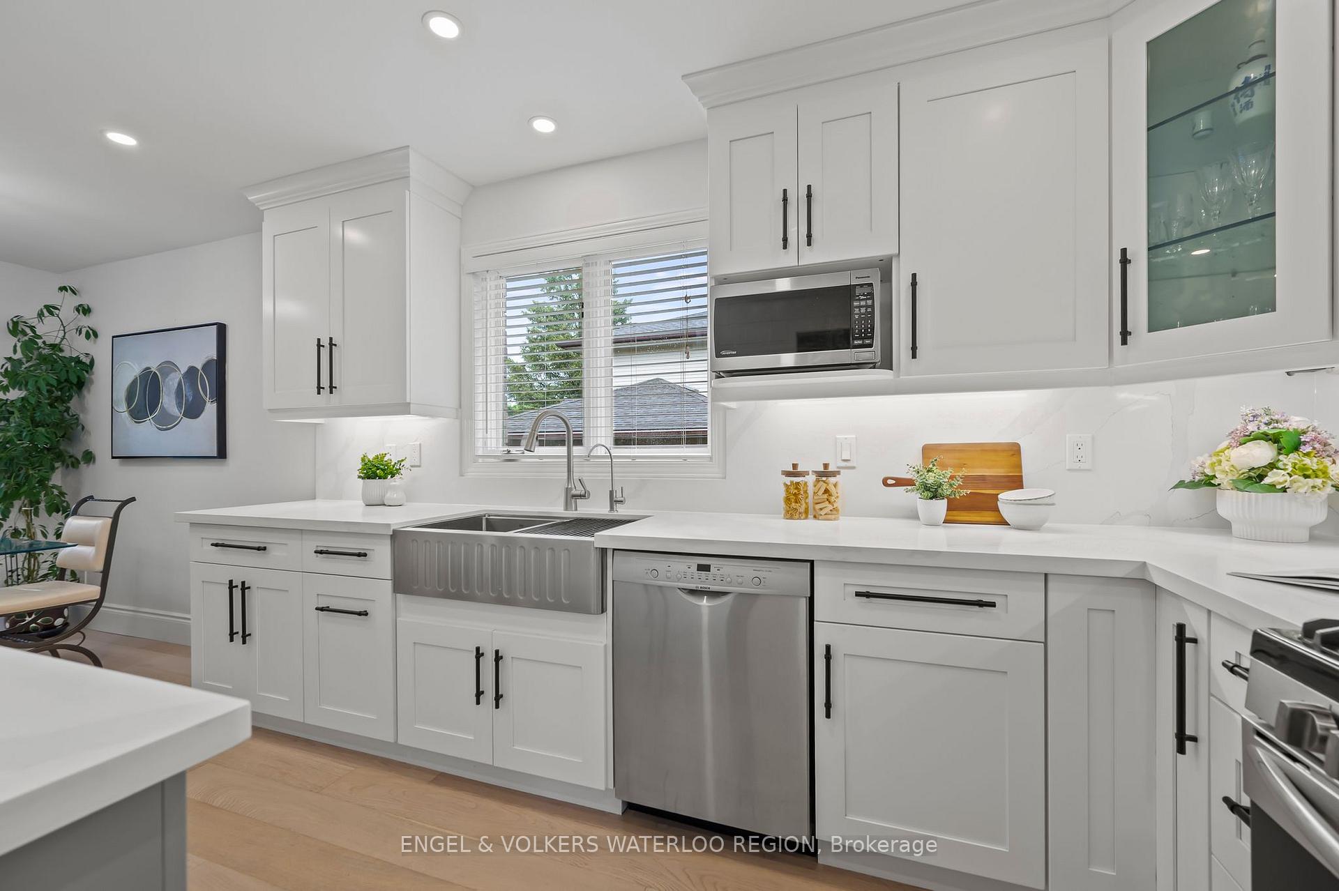 Photo 14 of 485 Beckwith Court, Waterloo, Beechwood West — HOMEH