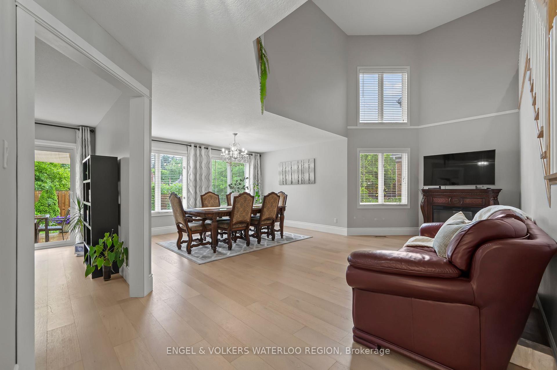 Photo 16 of 485 Beckwith Court, Waterloo, Beechwood West — HOMEH