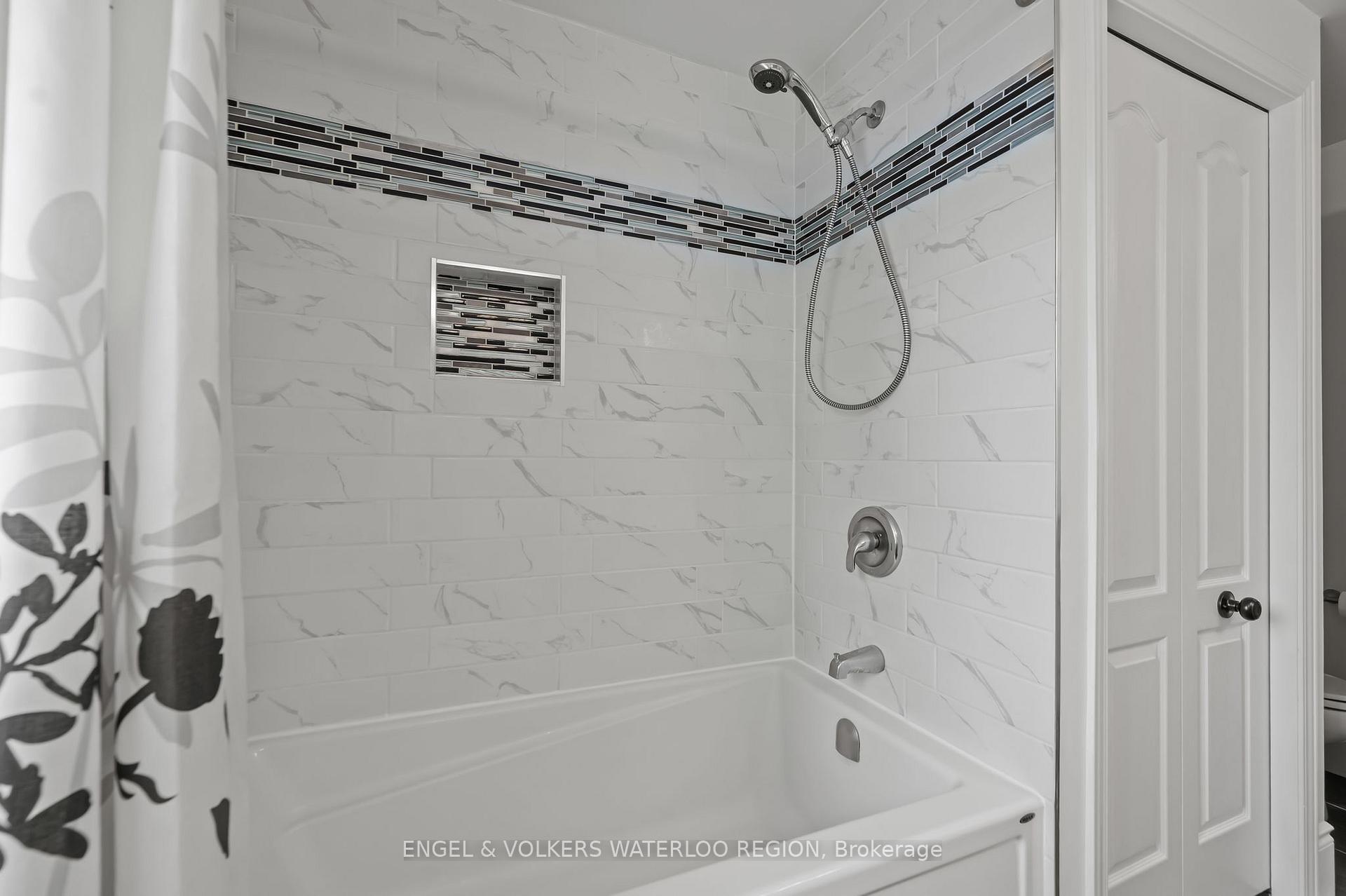 Photo 37 of 485 Beckwith Court, Waterloo, Beechwood West — HOMEH