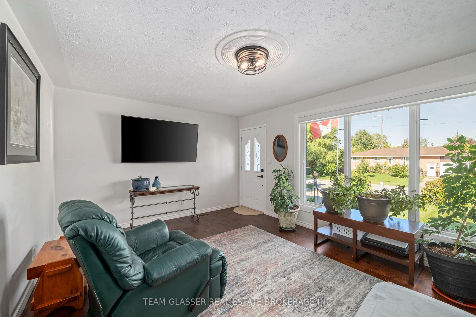 Photo 13 of 108 William Street, West Elgin, West Lorne — HOMEH