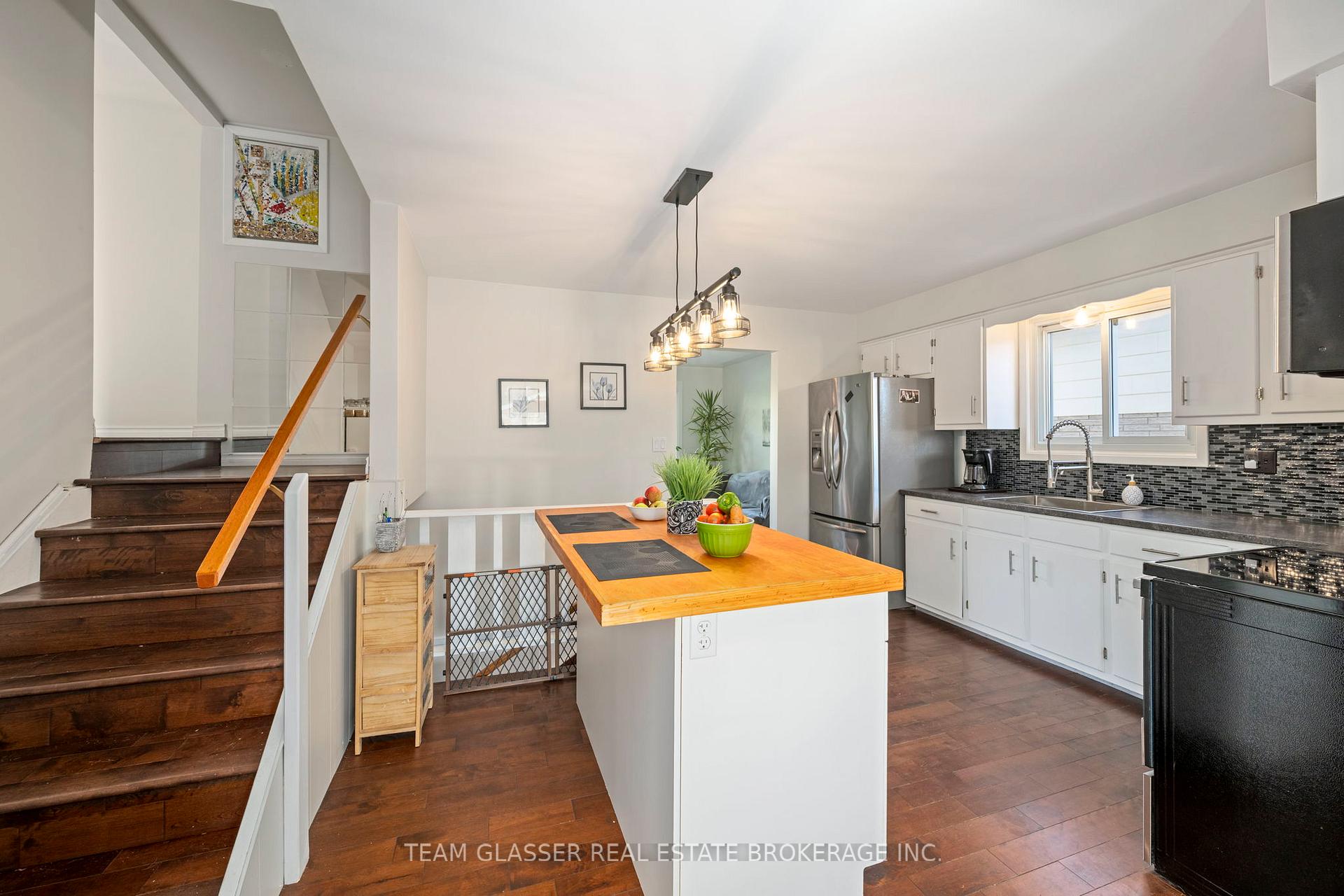 Photo 15 of 108 William Street, West Elgin, West Lorne — HOMEH
