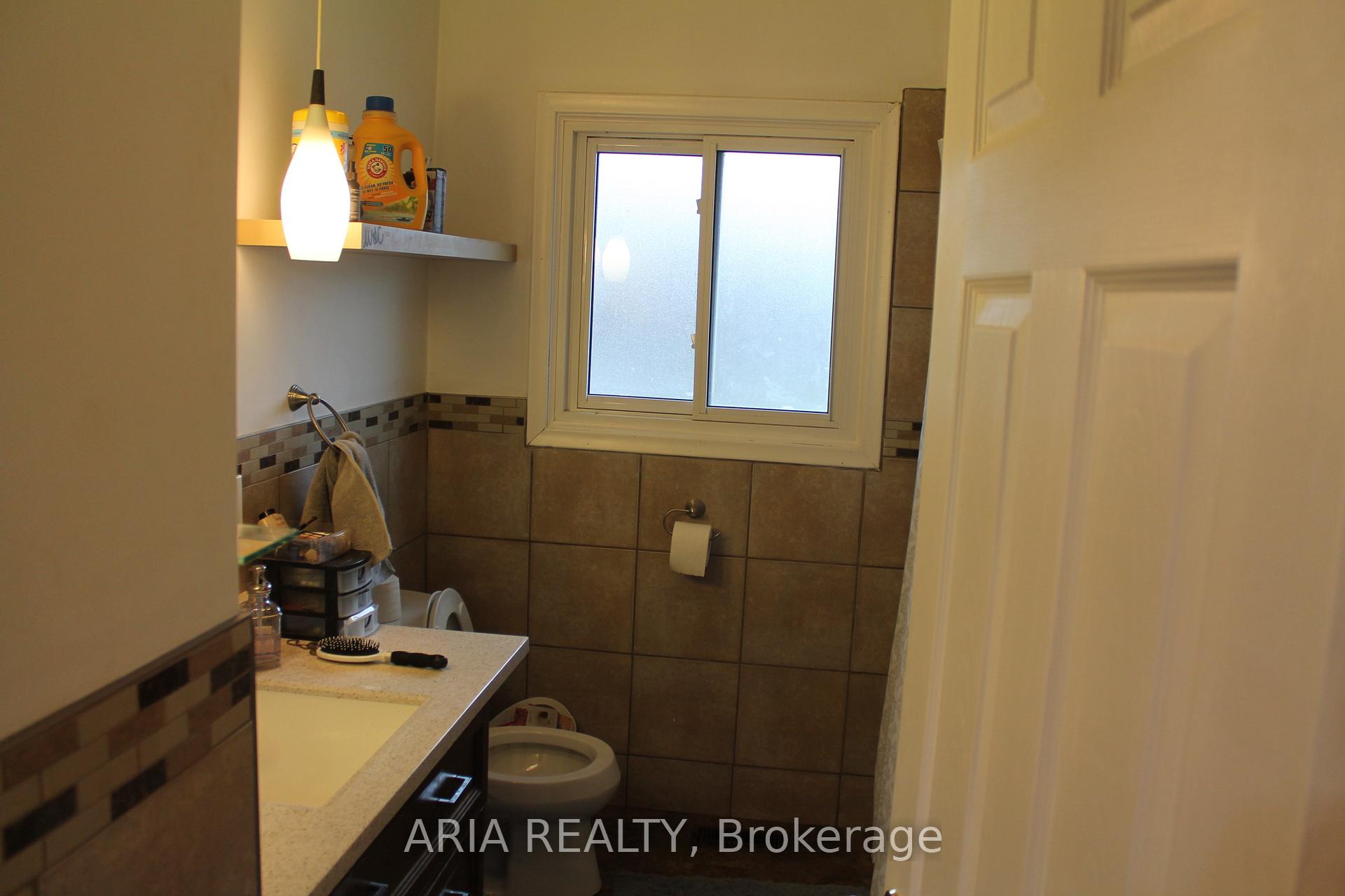 Photo 13 of 188 Mayfield Avenue, Waterloo, Lincoln Heights — HOMEH