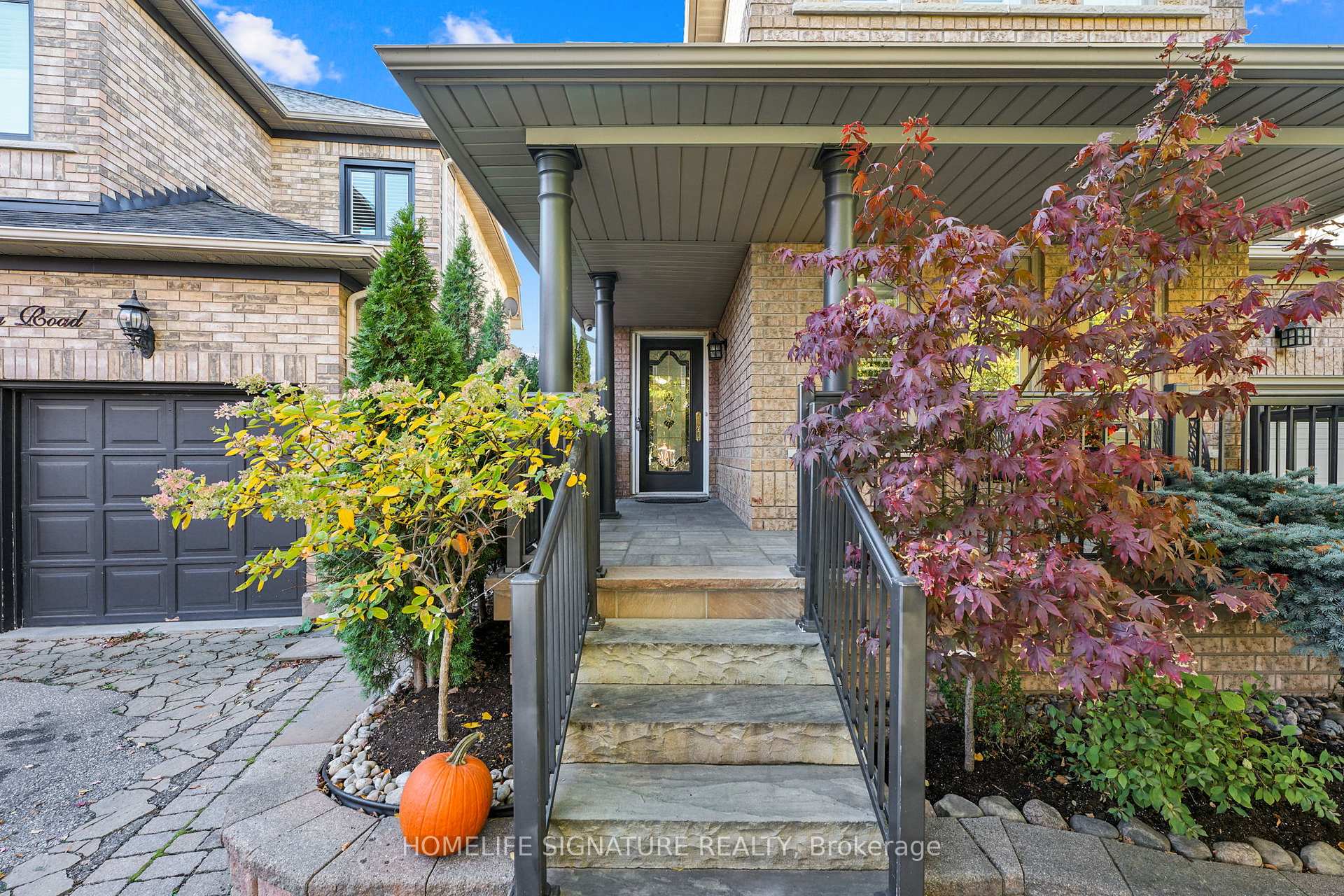 Photo 3 of 83 Marbella Road W, Vaughan, Sonoma Heights — HOMEH