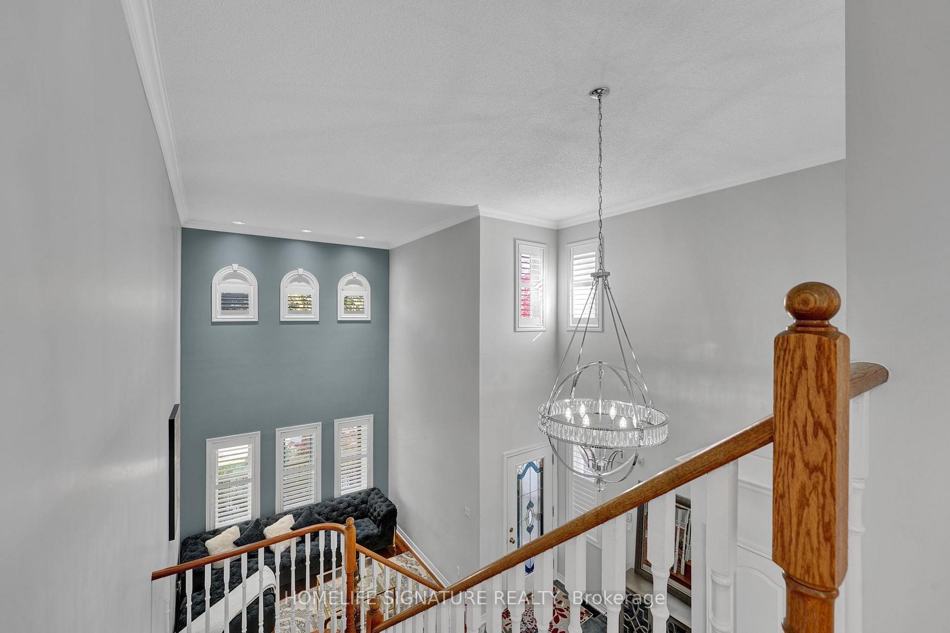Photo 16 of 83 Marbella Road W, Vaughan, Sonoma Heights — HOMEH