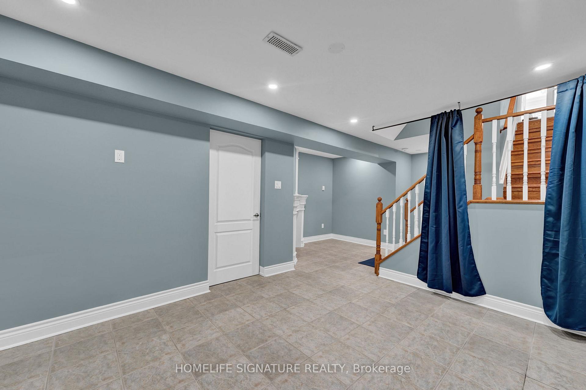 Photo 23 of 83 Marbella Road W, Vaughan, Sonoma Heights — HOMEH